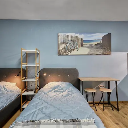 Center, Sea Garden, Brand New - Majestic