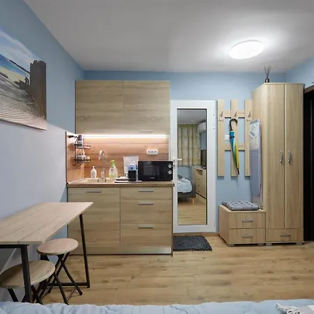 Center, Sea Garden, Brand New - Majestic